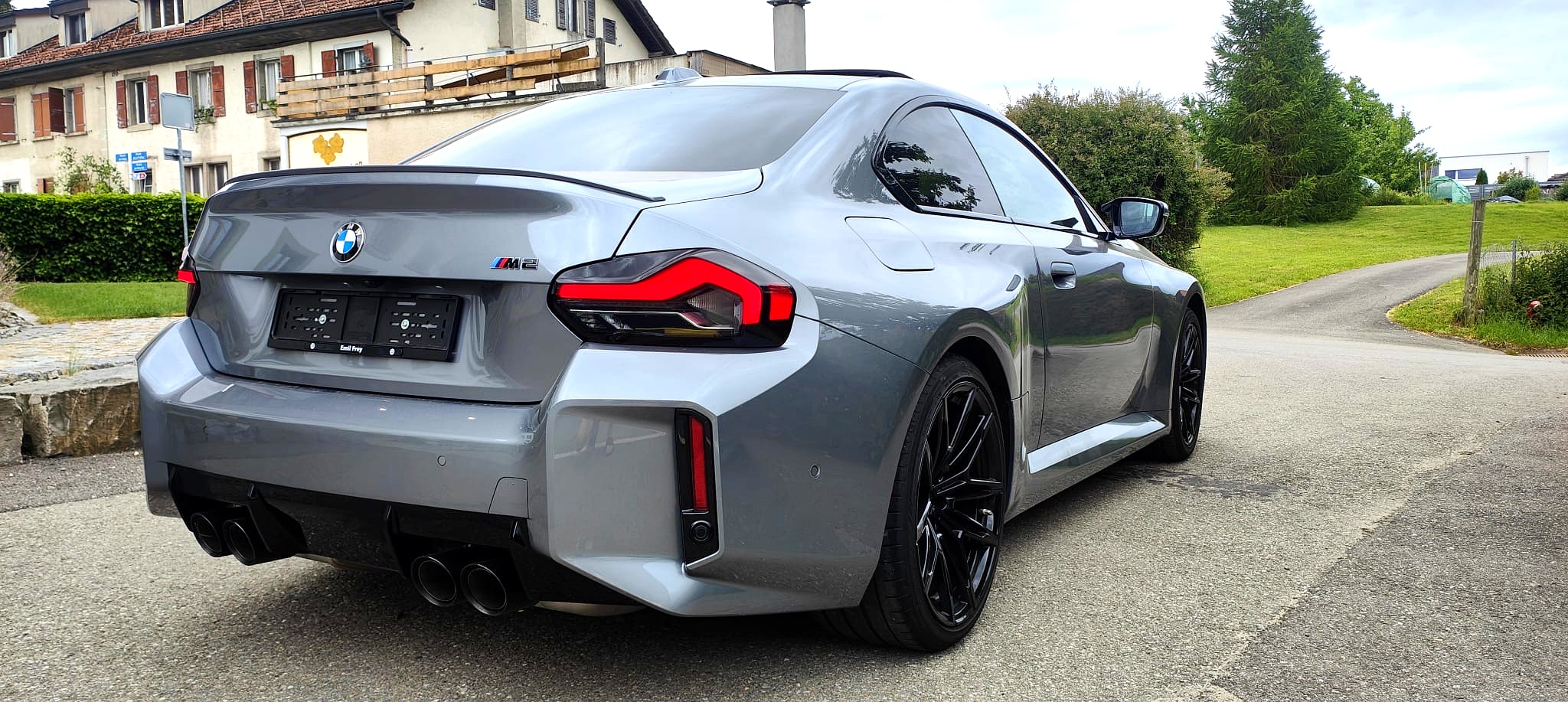 BMW M2 G87 Gris Skyscraper arrière
